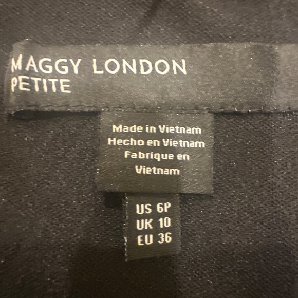 Dress - Picture 8 of 12